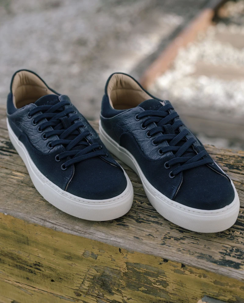 Basket homme vegan ananas, bleu marine