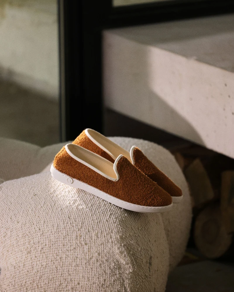 Chausson femme Bruson, éponge de bambou cognac