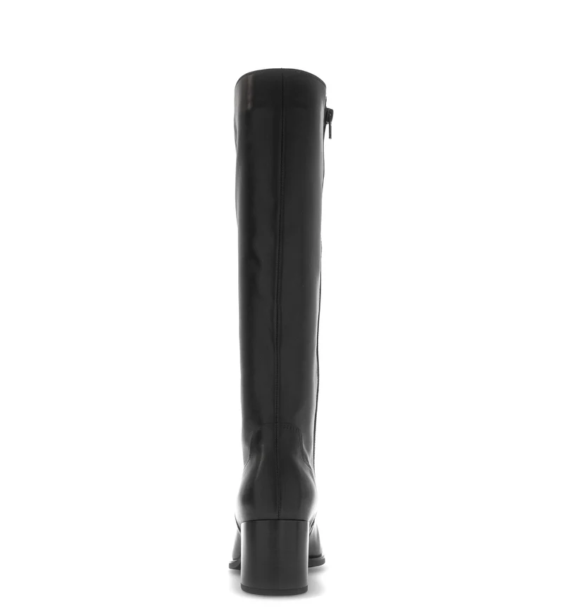 Bottes noires en cuir lisse