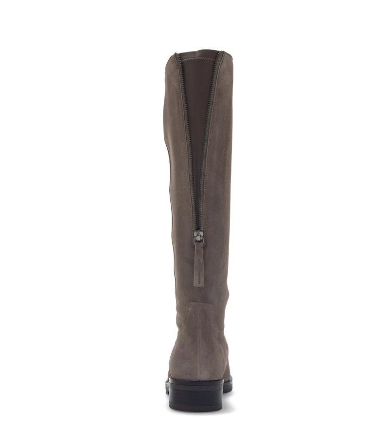 Bottes grises en daim