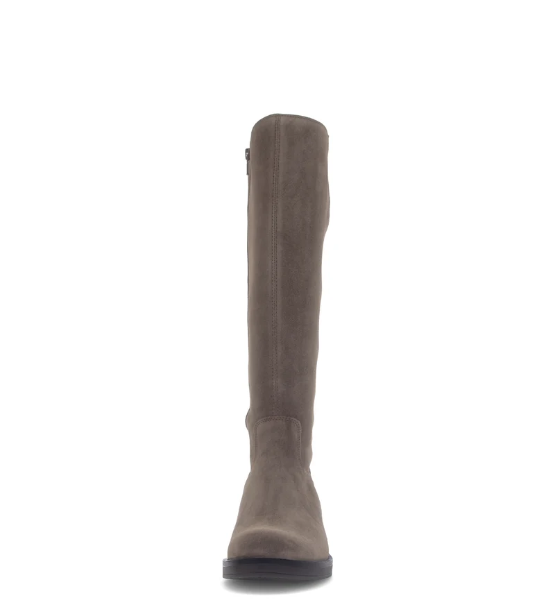 Bottes grises en daim