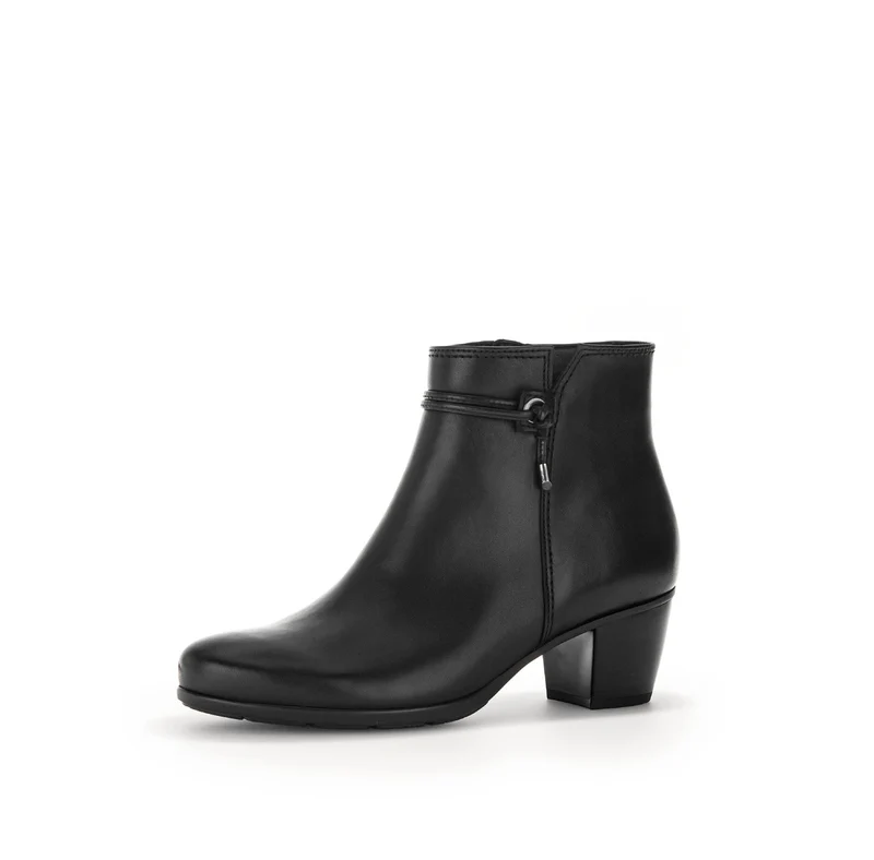 Bottines noires en cuir lisse