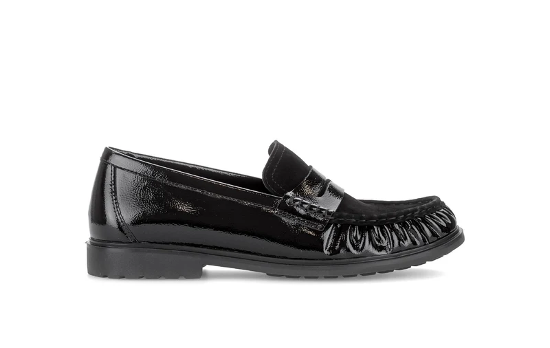 Mocassins noirs en nubuck et vernis