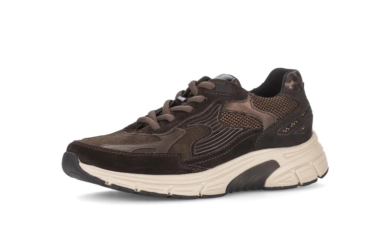 Baskets marron en daim