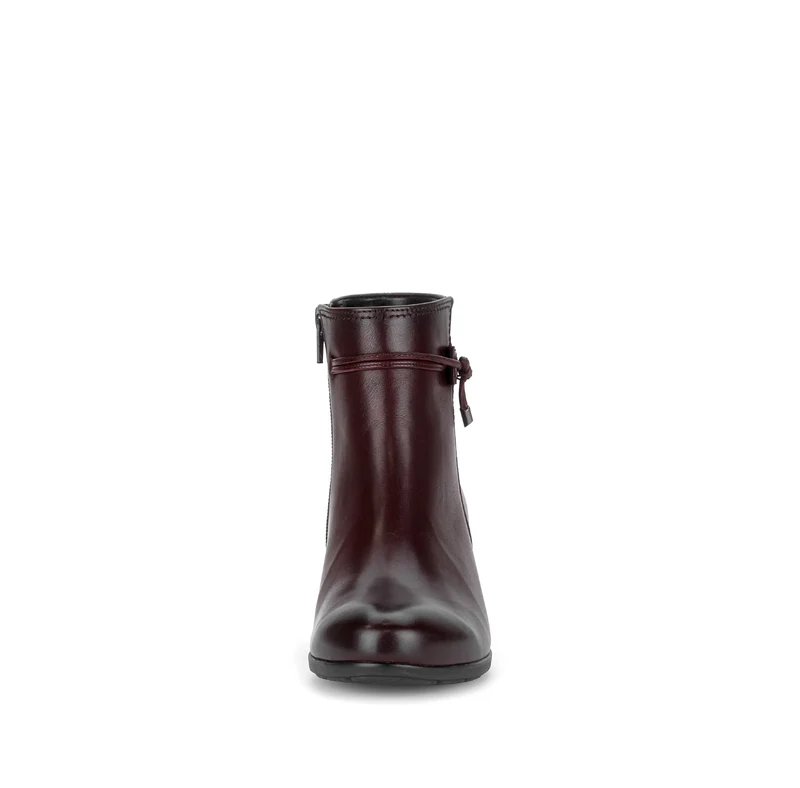 Bottines rouges en cuir lisse