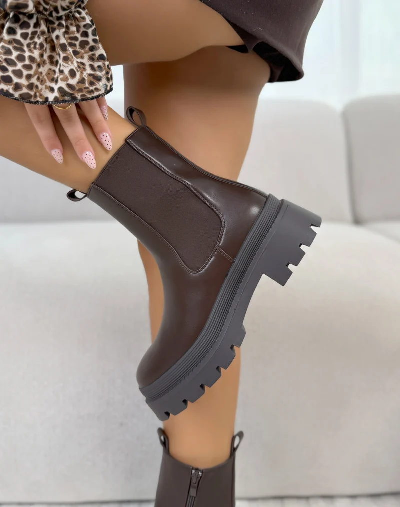 Bottines femme marron tendance style Chelsea à plateforme crantée et talon épais