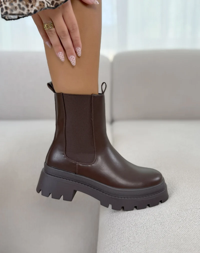 Bottines femme marron tendance style Chelsea à plateforme crantée et talon épais
