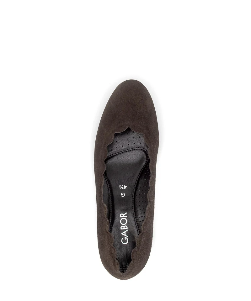 Escarpins marron en cuir velours