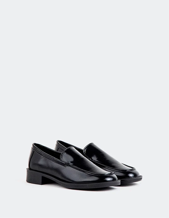 Zavira Black