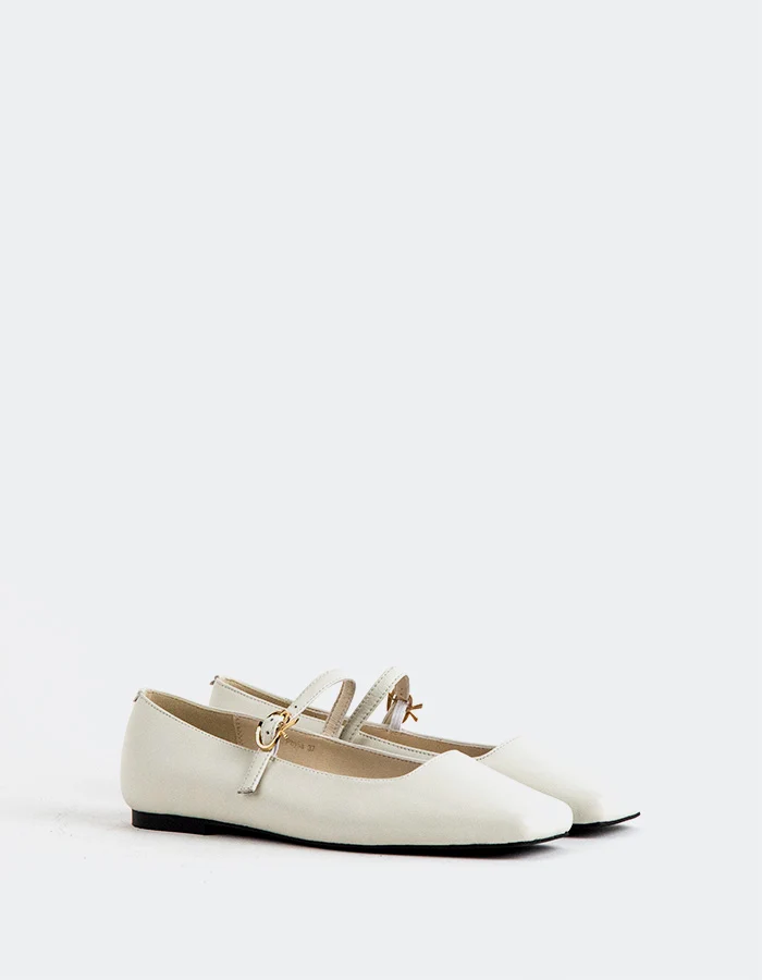 Phylia Ice Leather