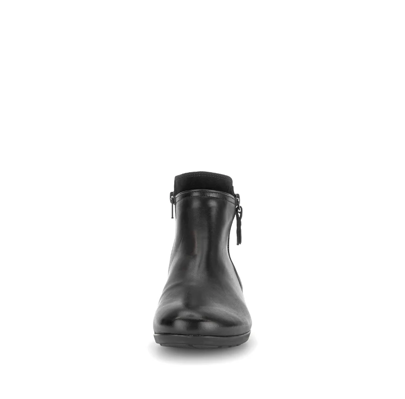 Bottines noires en cuirs combinés