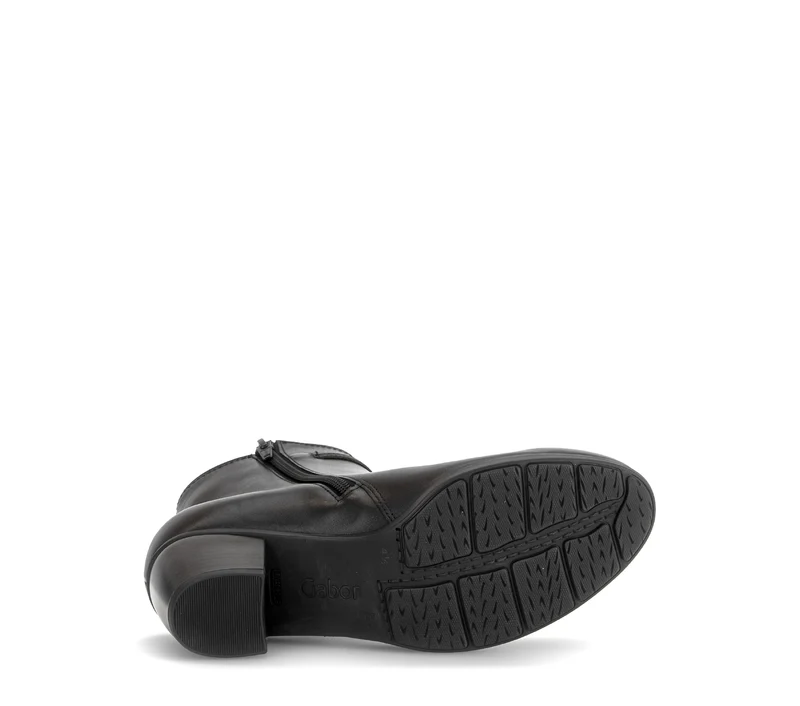 Bottines noires en cuir lisse