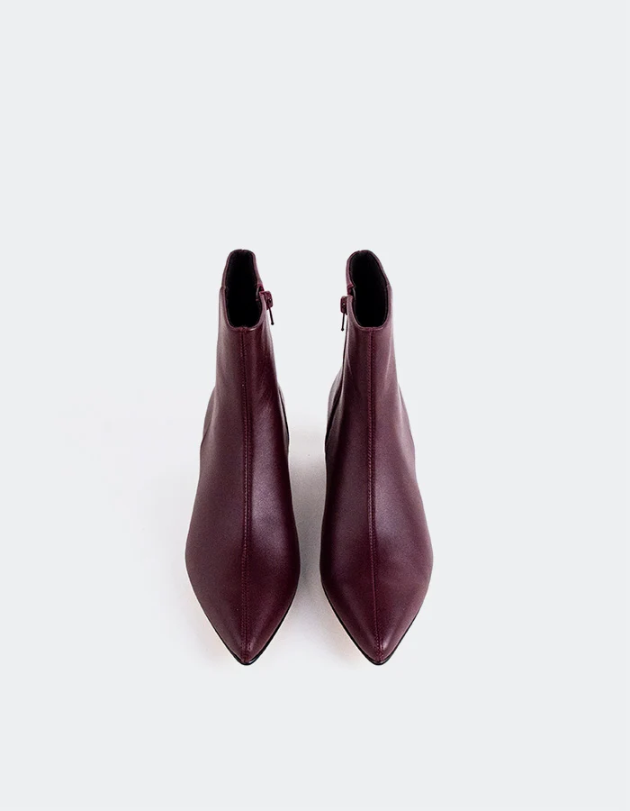 Lorelei Burgundy Leather