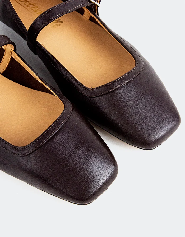Auguste Chocolate Leather