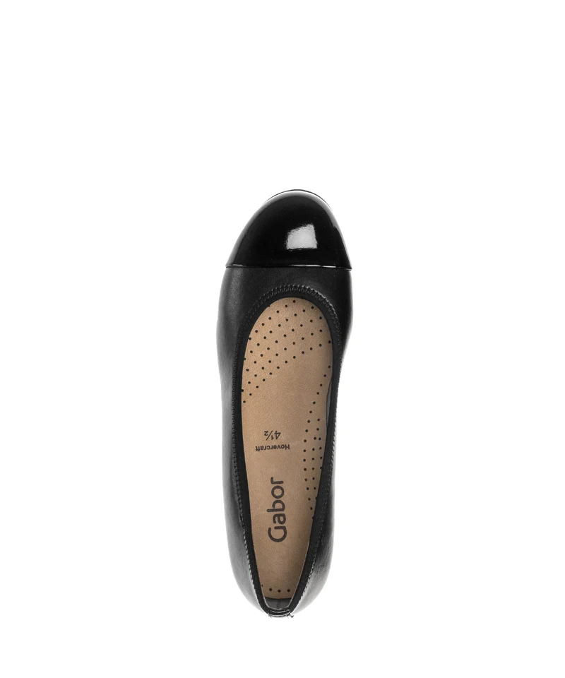 Ballerines noires en combinaison cuir
