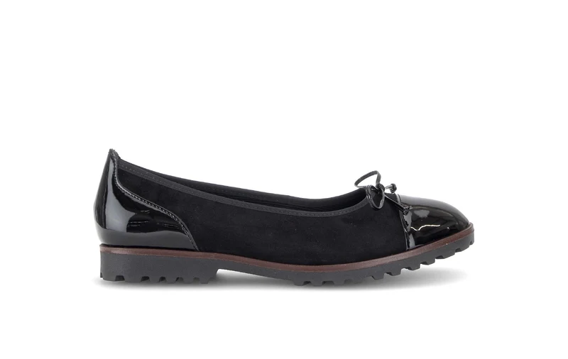 Ballerines noires en nubuck et vernis