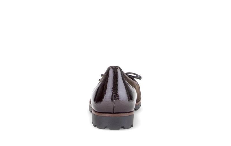 Ballerines marron en nubuck et vernis