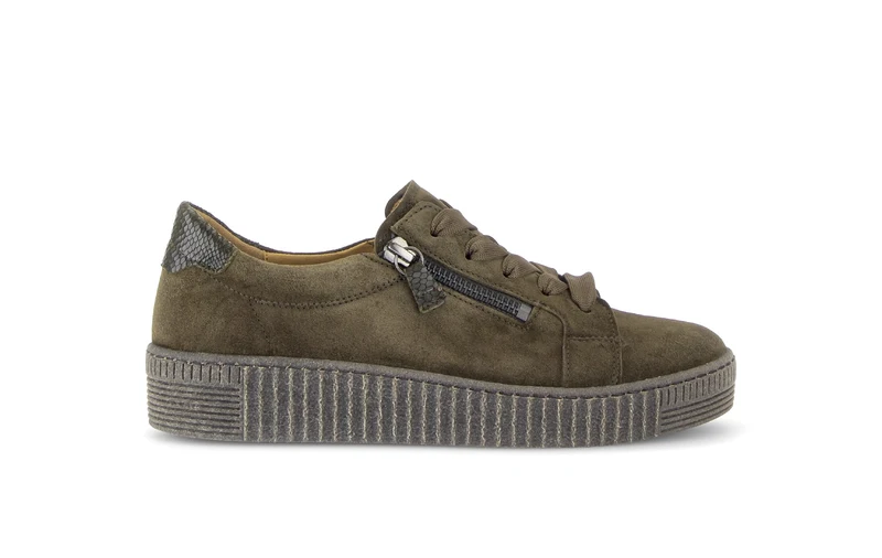 Baskets kaki en daim