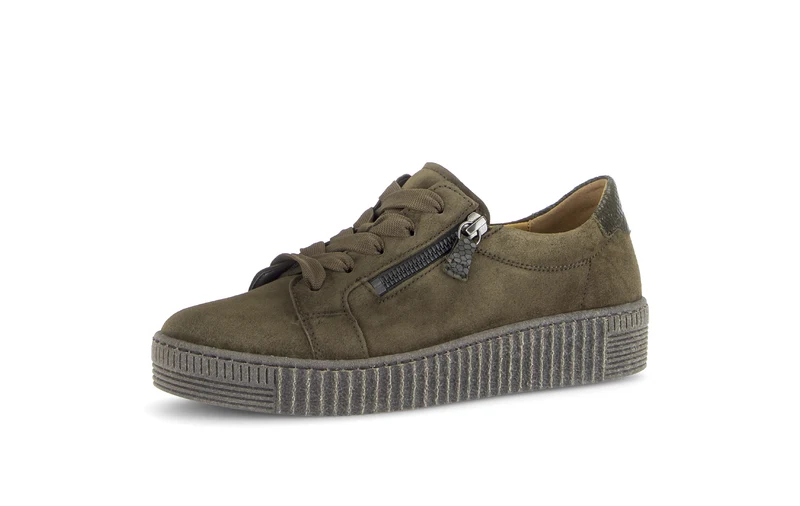 Baskets kaki en daim
