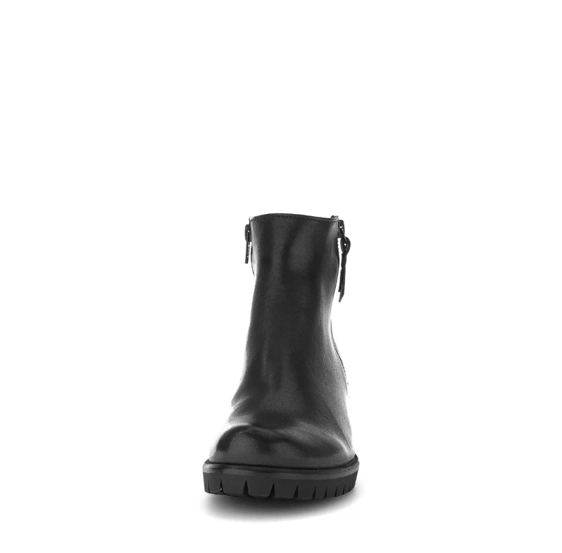 Bottines noires en cuir lisse
