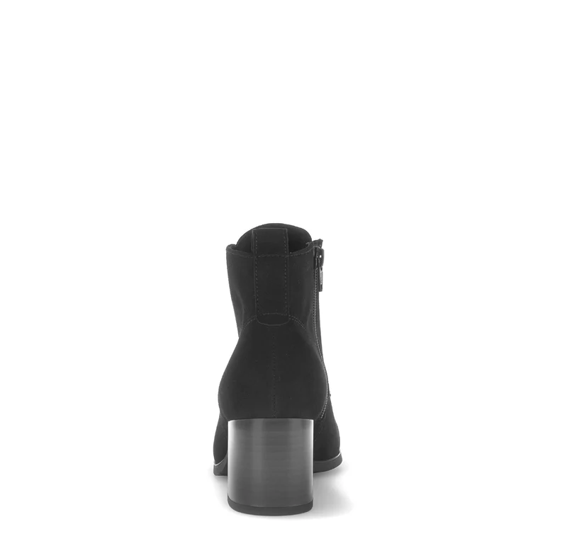Bottines noires en cuir velours