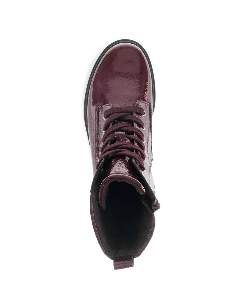 Bottines rouges en cuir verni