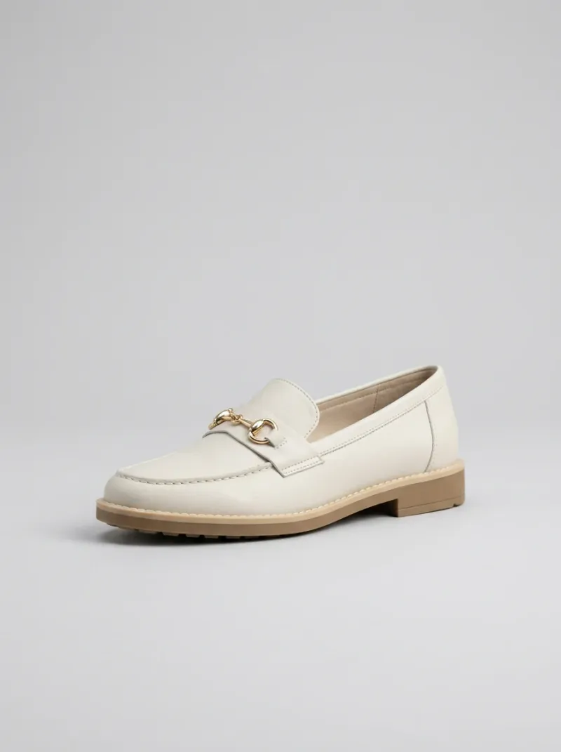 Mocassin cuir femme élégant détails dorés