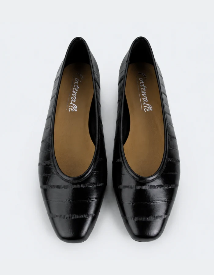 Juniper Black Eel Leather