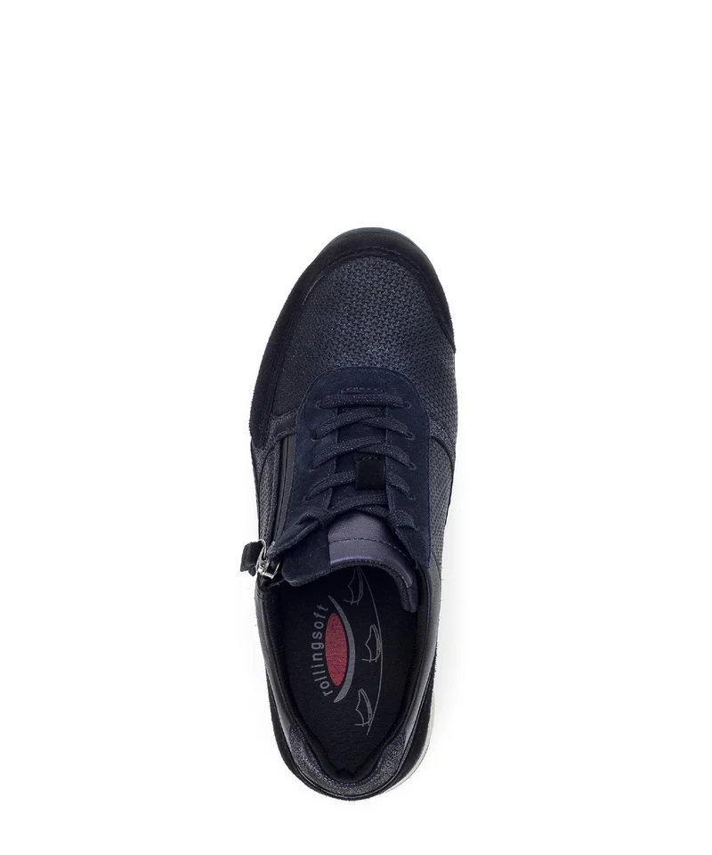 Baskets bleues en cuir et textile combinés