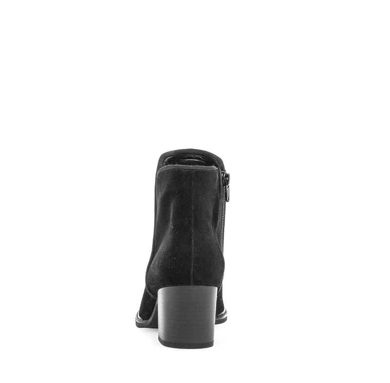 Bottines noires en cuir velours