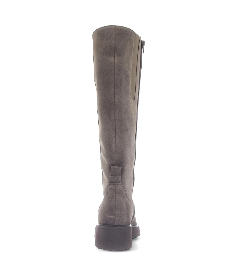Bottes marron en cuir velours