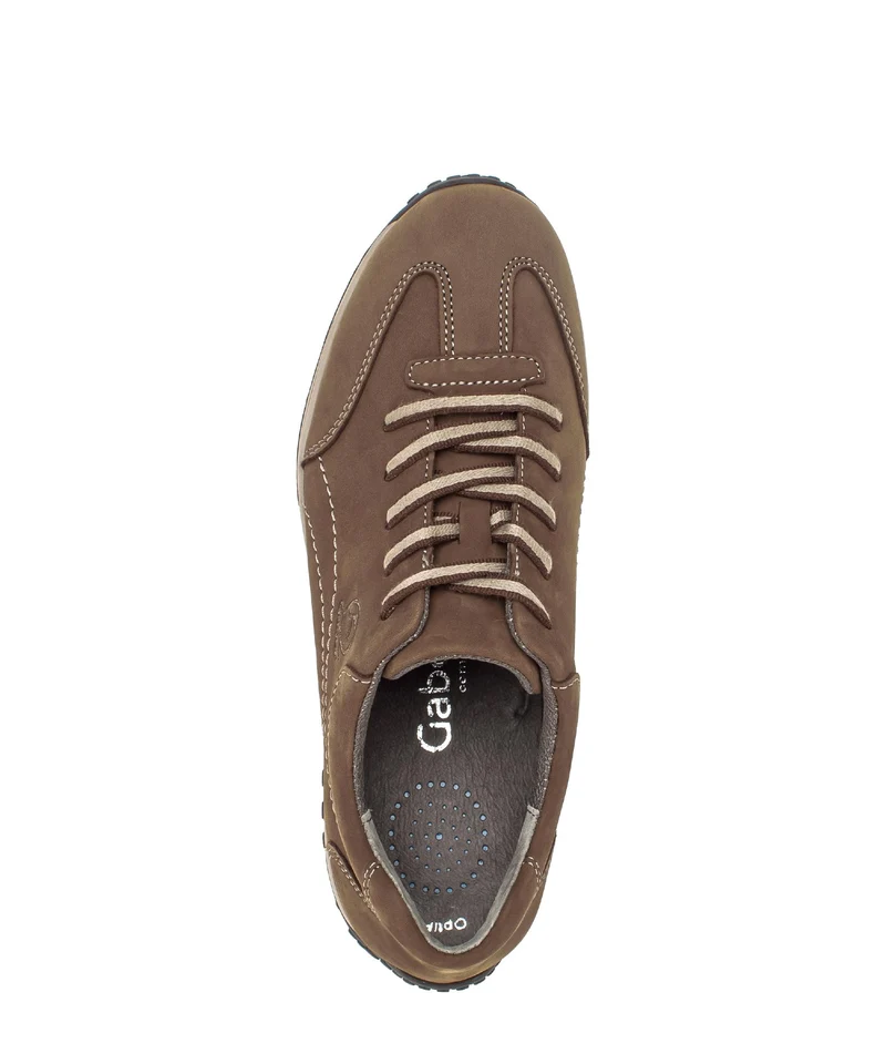 Baskets cognac en cuir nubuck
