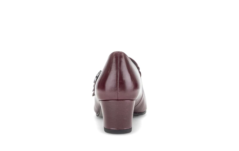 Escarpins merlot en cuir verni