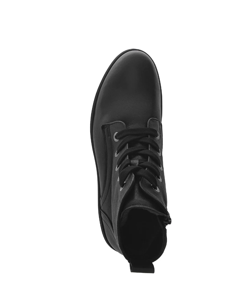 Bottines noires en cuir lisse