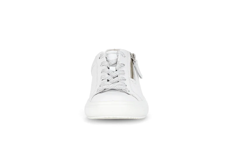 Baskets blanches en cuir lisse