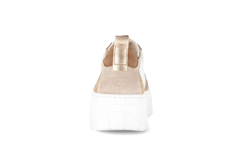 Baskets beiges en cuir