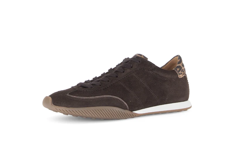 Baskets marron en velours
