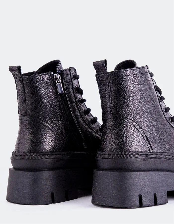 Zahra Black Leather