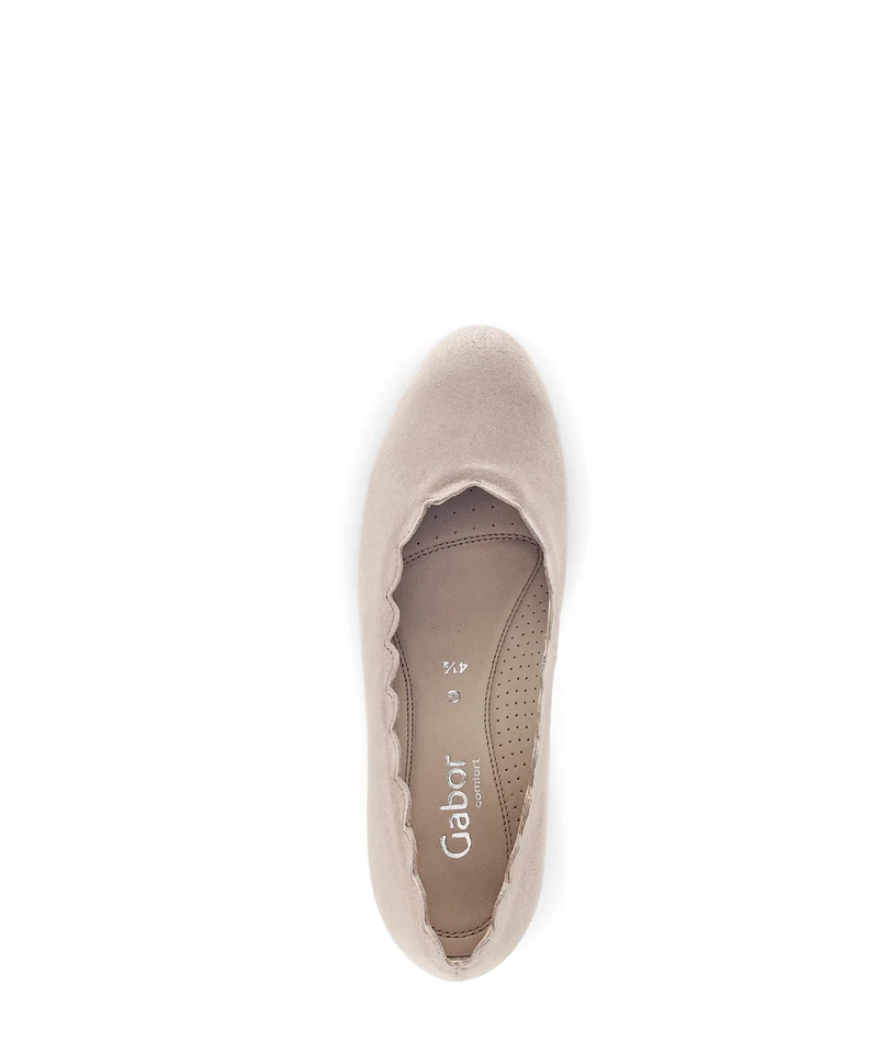 Escarpins beige-dorés en cuir métallisé