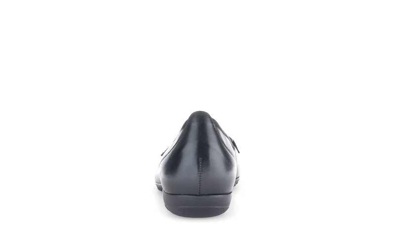 Ballerines noires en cuir lisse