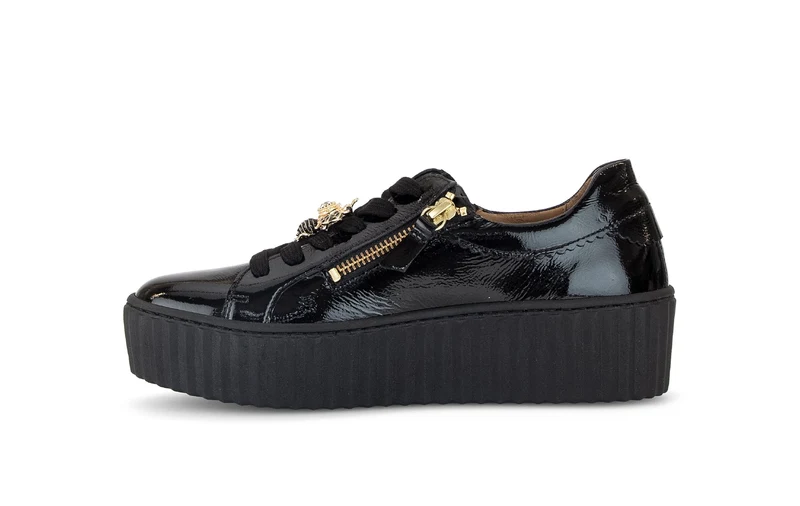 Baskets noires en vernis