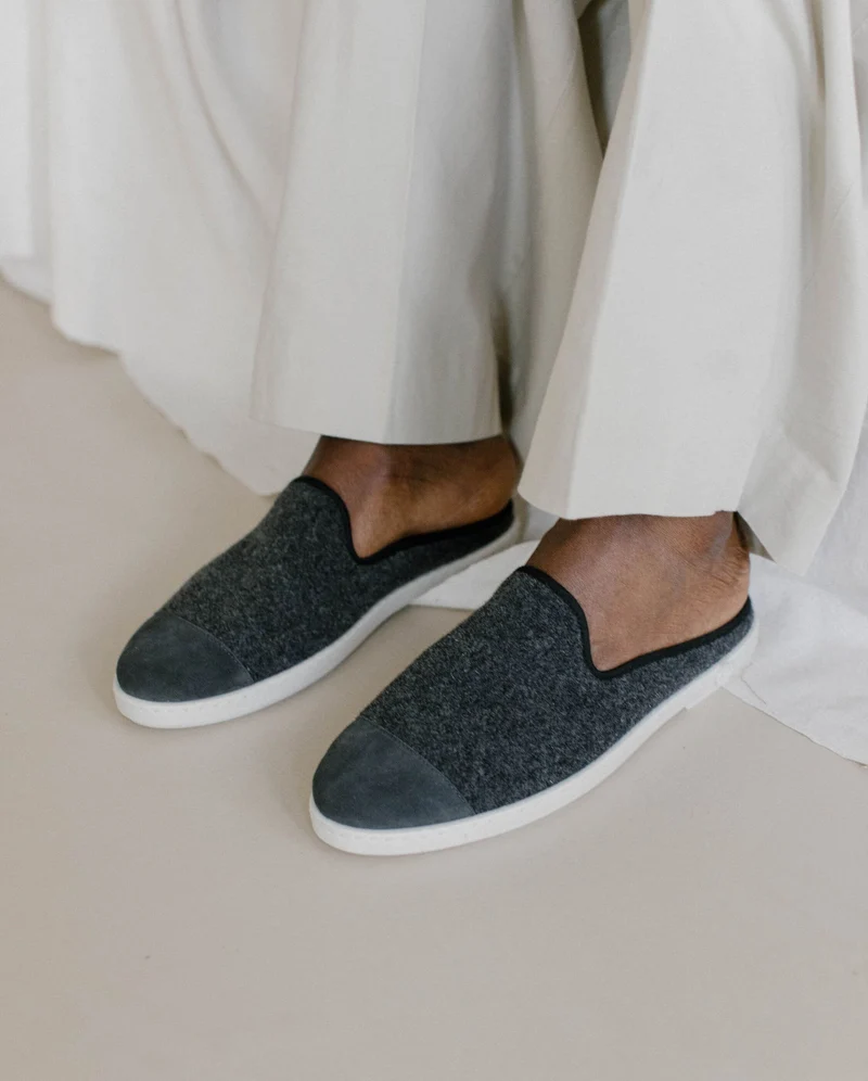 Mule homme Aime, laine gris noir