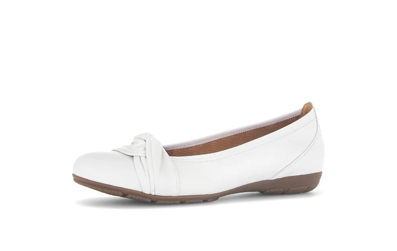 Ballerines blanches en cuir lisse