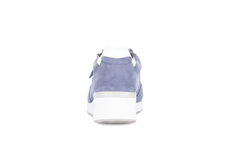 Baskets bleues en velours
