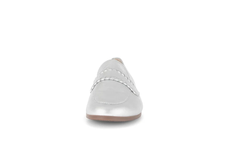 Mocassins argentés en cuir lisse