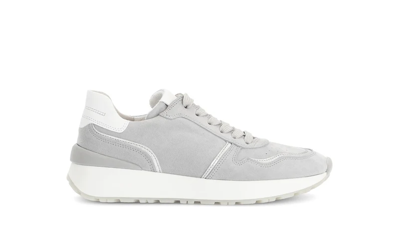 Baskets grises en velours