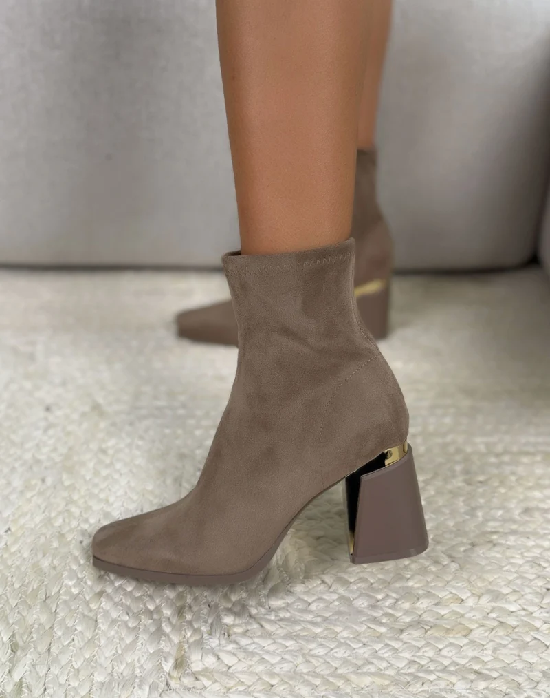 Bottine femme beige en suédine effet chaussette avec talon épais bi-matière élégant