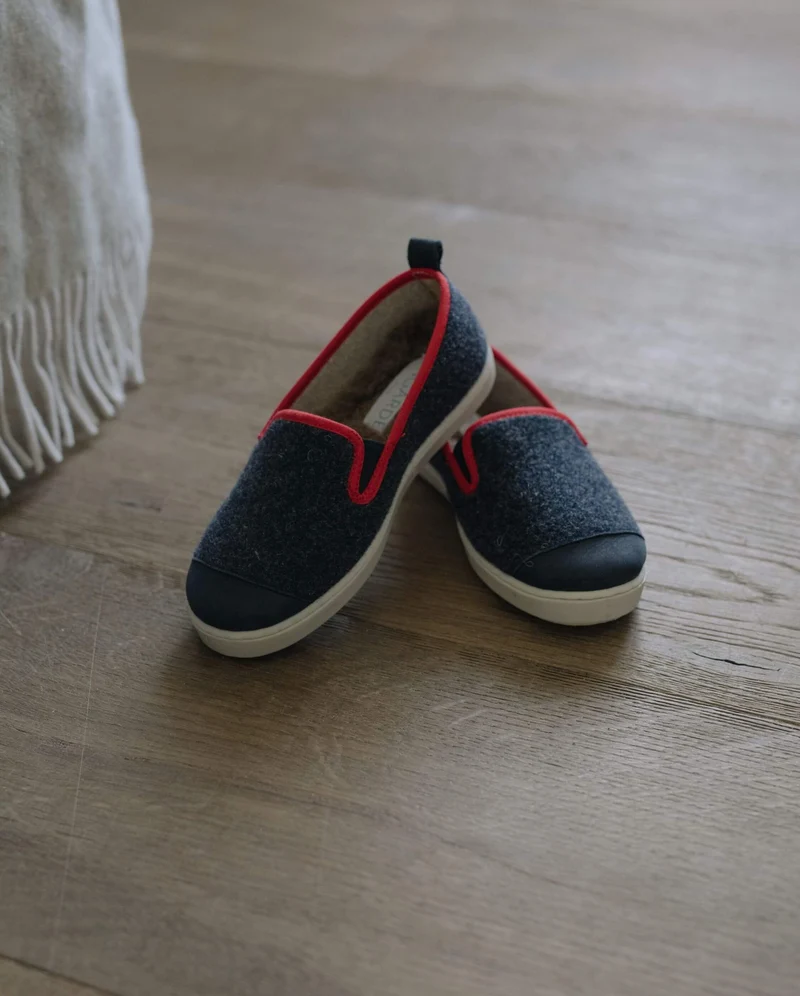Chausson enfant Bruson, laine marine rouge