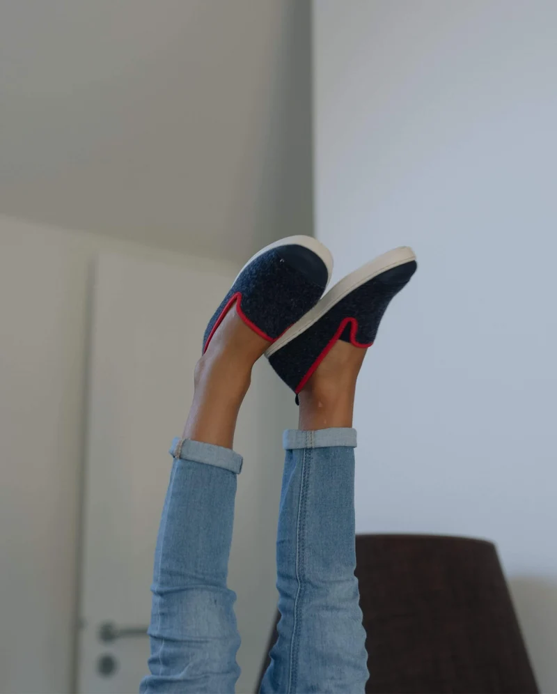 Chausson enfant Bruson, laine marine rouge