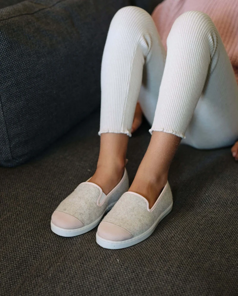 Chausson enfant Bruson, laine beige rose poudré
